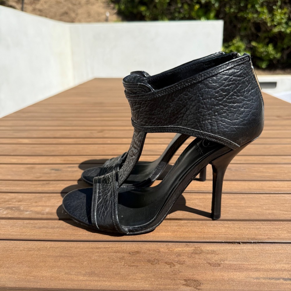 Tory Burch Heels Black Size 7.5 Torben Tumbled Rhino Leather Peep Toe‎ - Picture 4 of 11